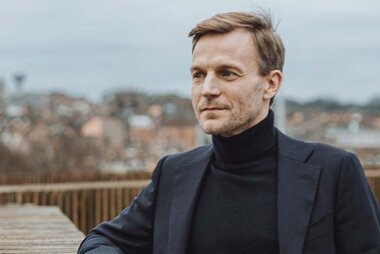 Welzijn en de aandacht ervoor moet je ervaren, het is een cultuur die tot leven moet komen. Opleidingen zijn daarbij cruciaal, maar dan als het gevolg van werken aan een welzijnscultuur. Niet als doel op zich.